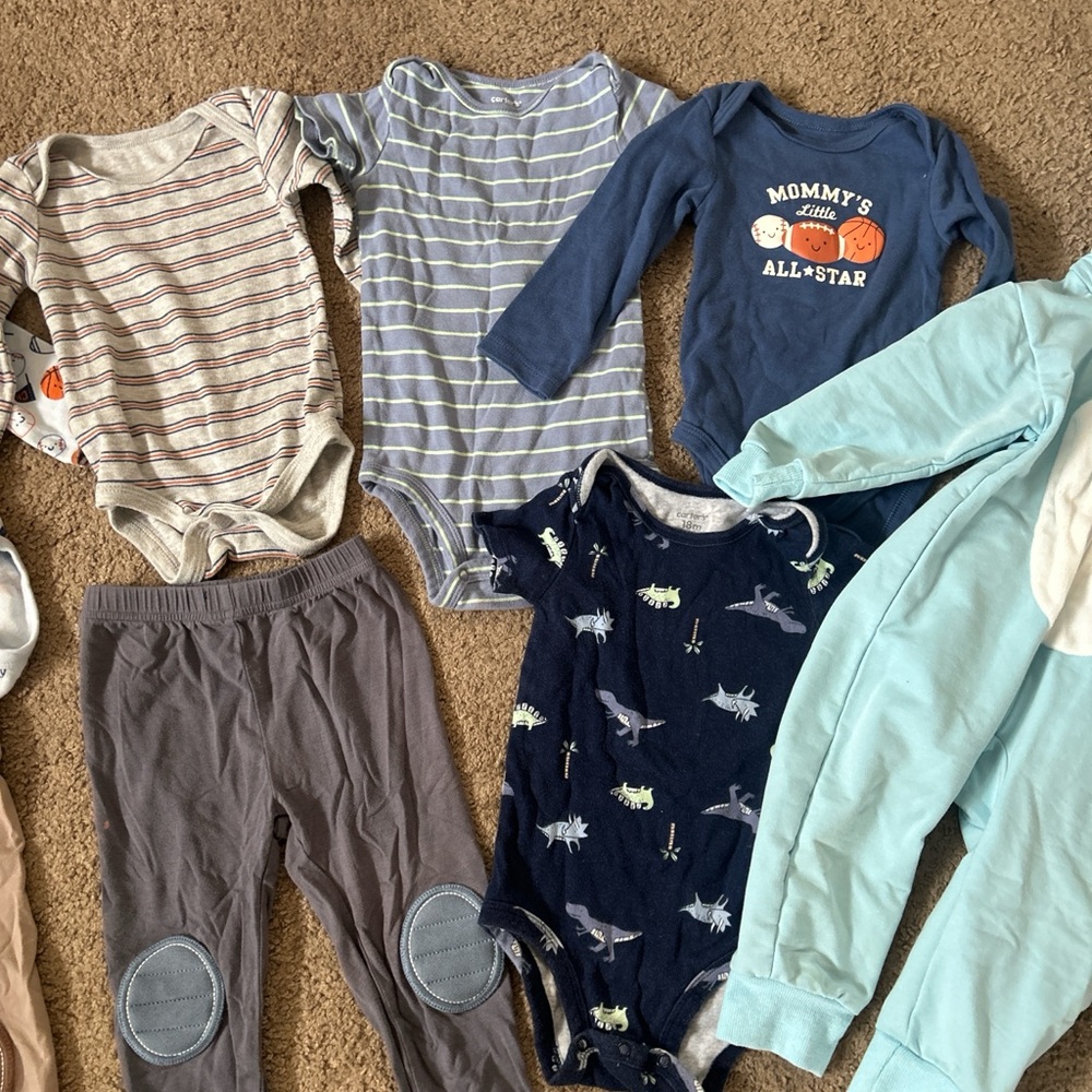 Bundle of Carters 12-18 months baby boys clothing lot easter bunny - Picture 3 of 8